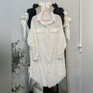 Oli & Hali Oversized White Eyelet Lace Button-Up Shirt Dress